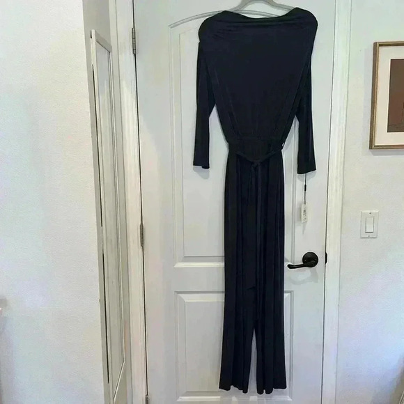 NWT Calvin Klein Charcoal Jumpsuit Zip Shoulders Sz 6 - Picture 1 of 8